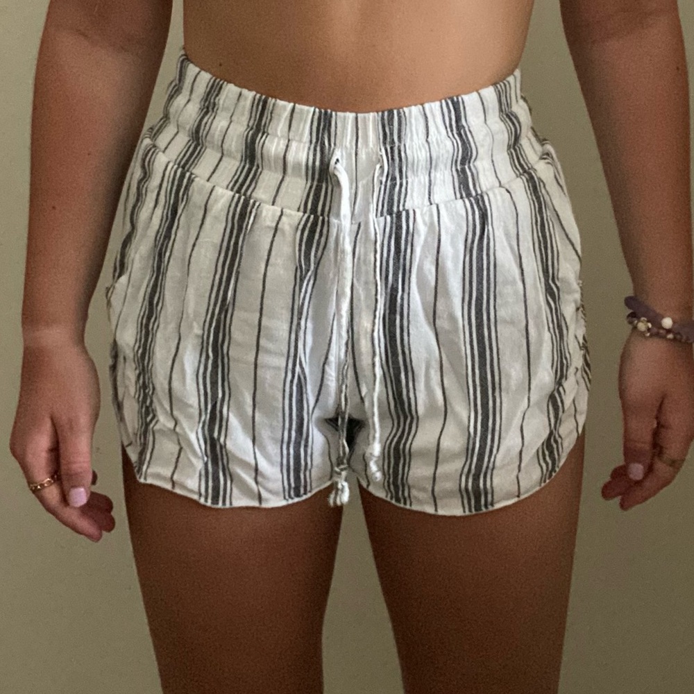 Striped shorts white and blue high waisted